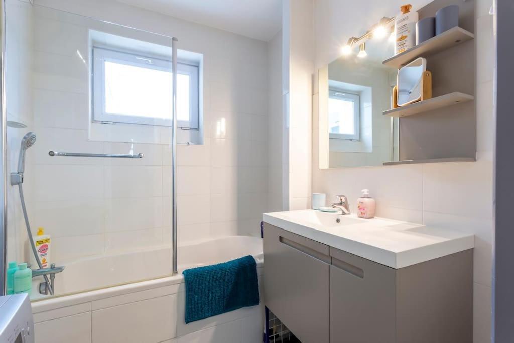 Chez Laurence - Elegant Appartement Climatise Avec Wifi Et Parking Ла-Гранд-Мот Экстерьер фото
